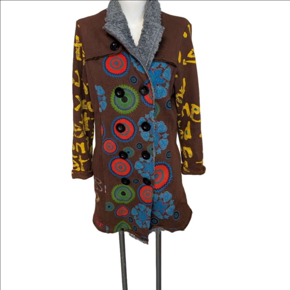 ADORE Coat Brown Graphic Graffiti Stylish Artistic Sweatshirt Material L